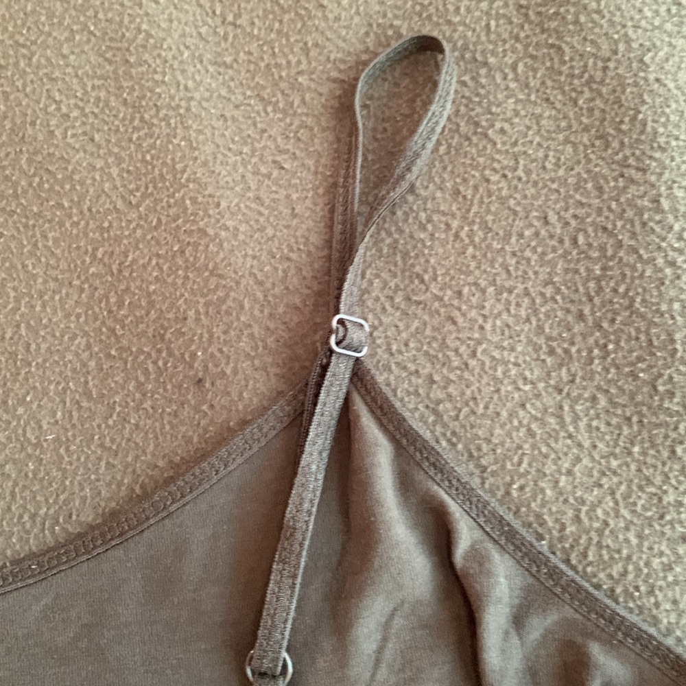 a.n.a army green tank top. Adjustable straps. Size Large - Picture 5 of 9